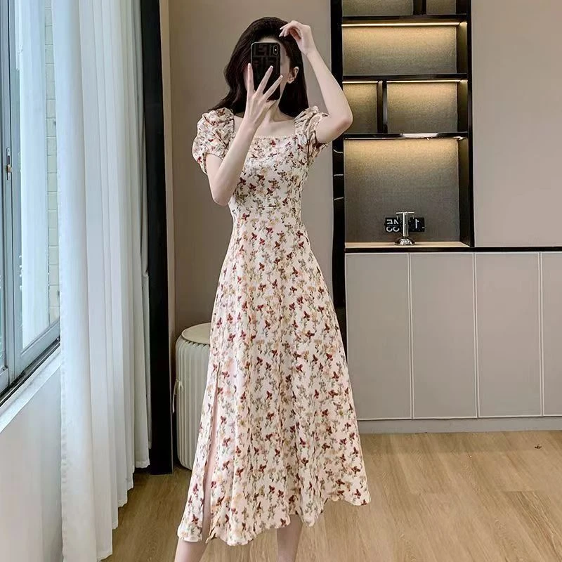 气质高腰设计法式复古碎花连衣裙女2024夏新款韩版泡泡袖开叉显