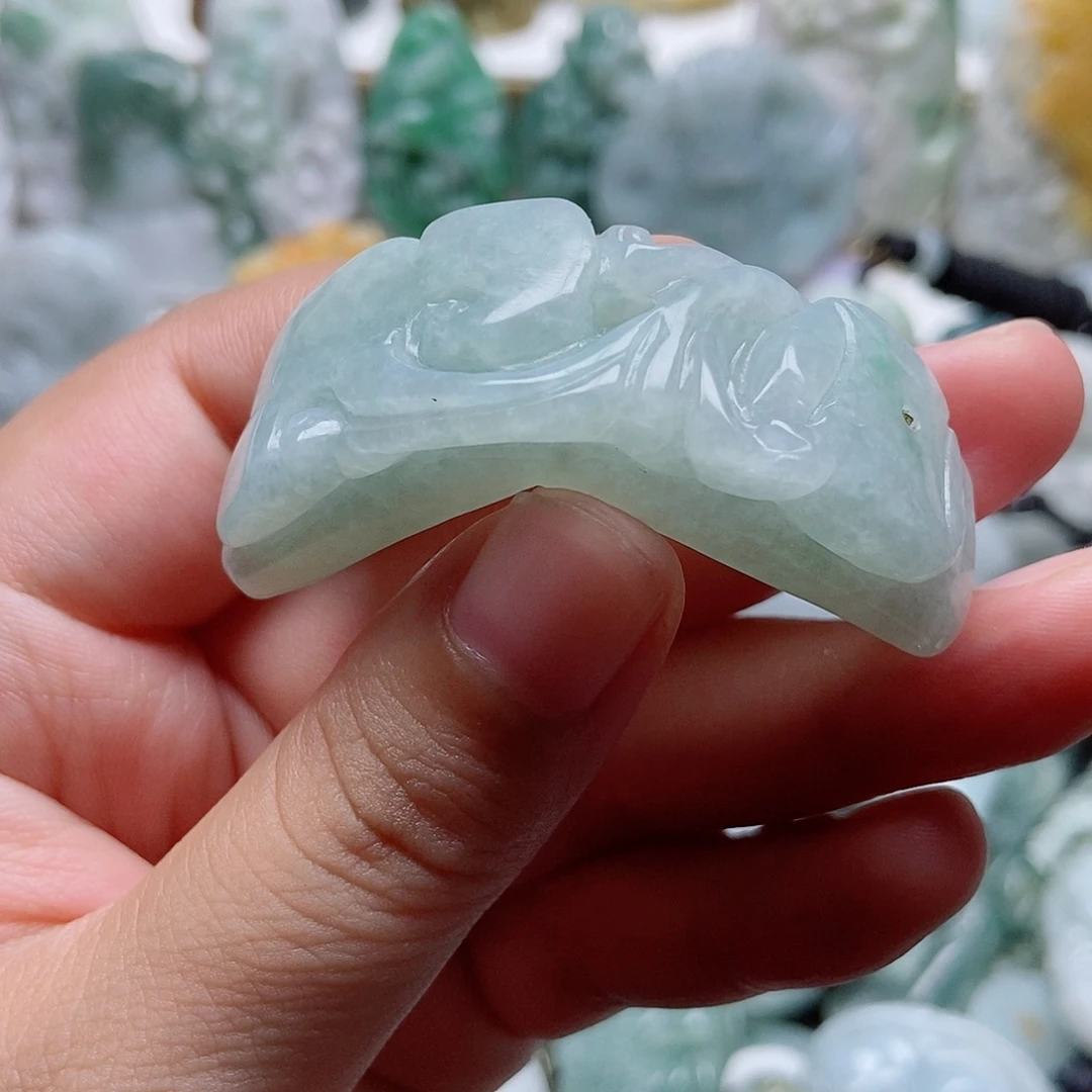 翡翠未镶嵌吊坠(不含链)1