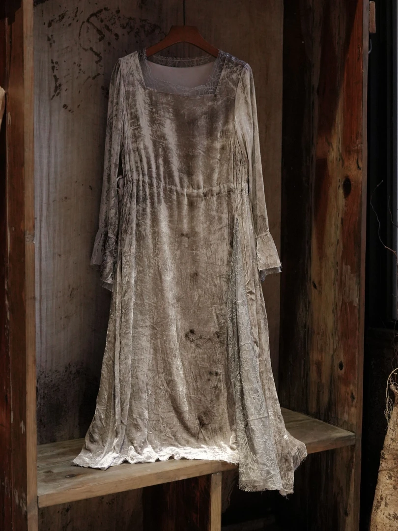 NatureDye 【美侖美奂】GT362692原创设计丝绒连衣裙