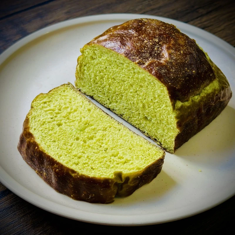 黑芝麻碱水吐司/菠菜碱水吐司