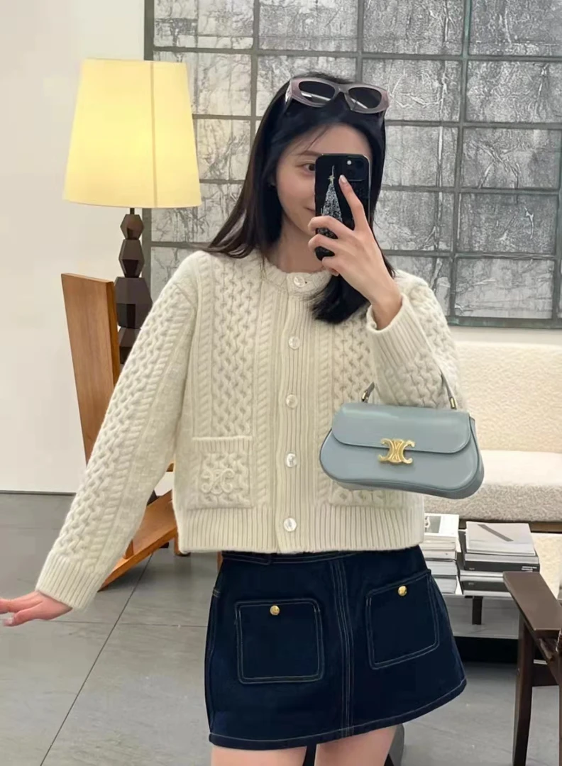 25孤品福利女士凯旋门口袋绣花针织开衫法式风