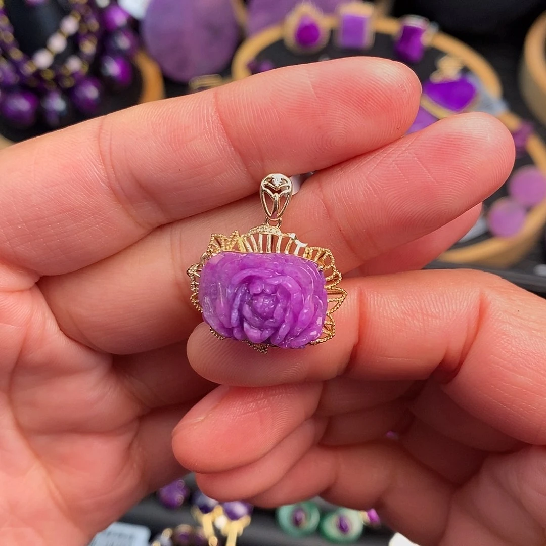 苏纪石（舒俱来）吊坠18K金镶嵌