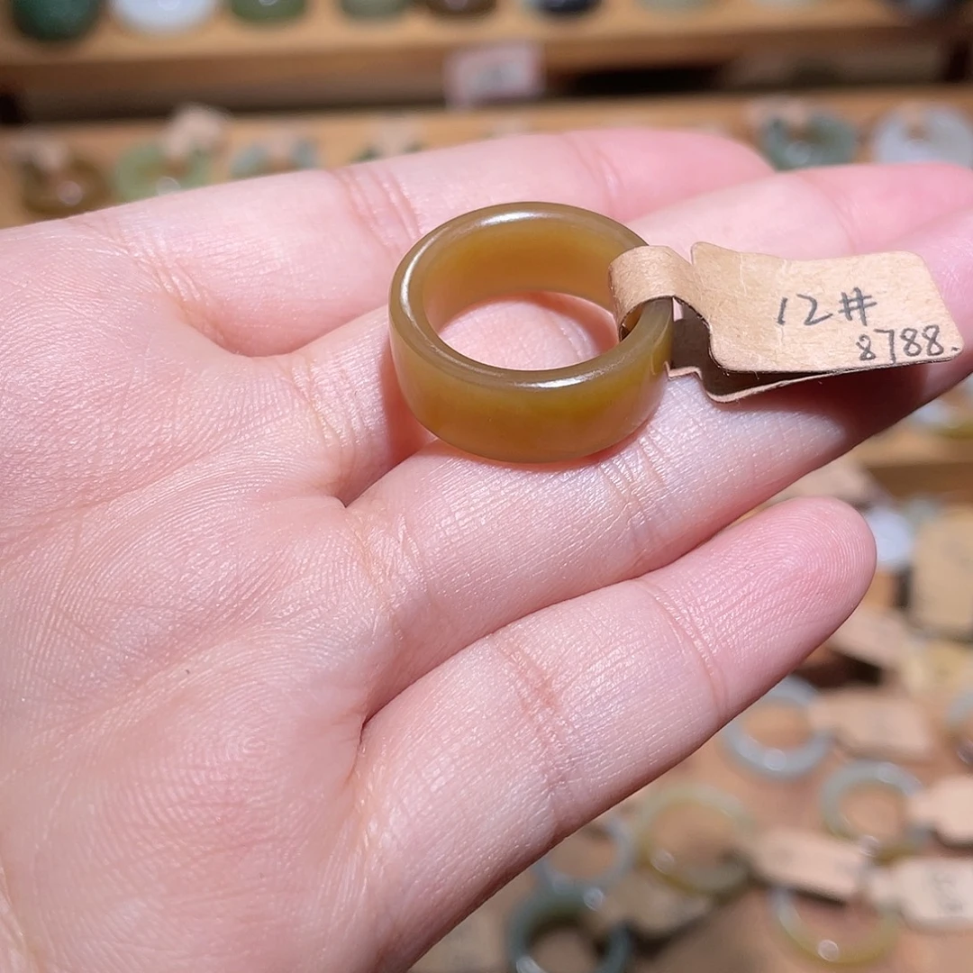 和田玉未镶嵌戒指16.4