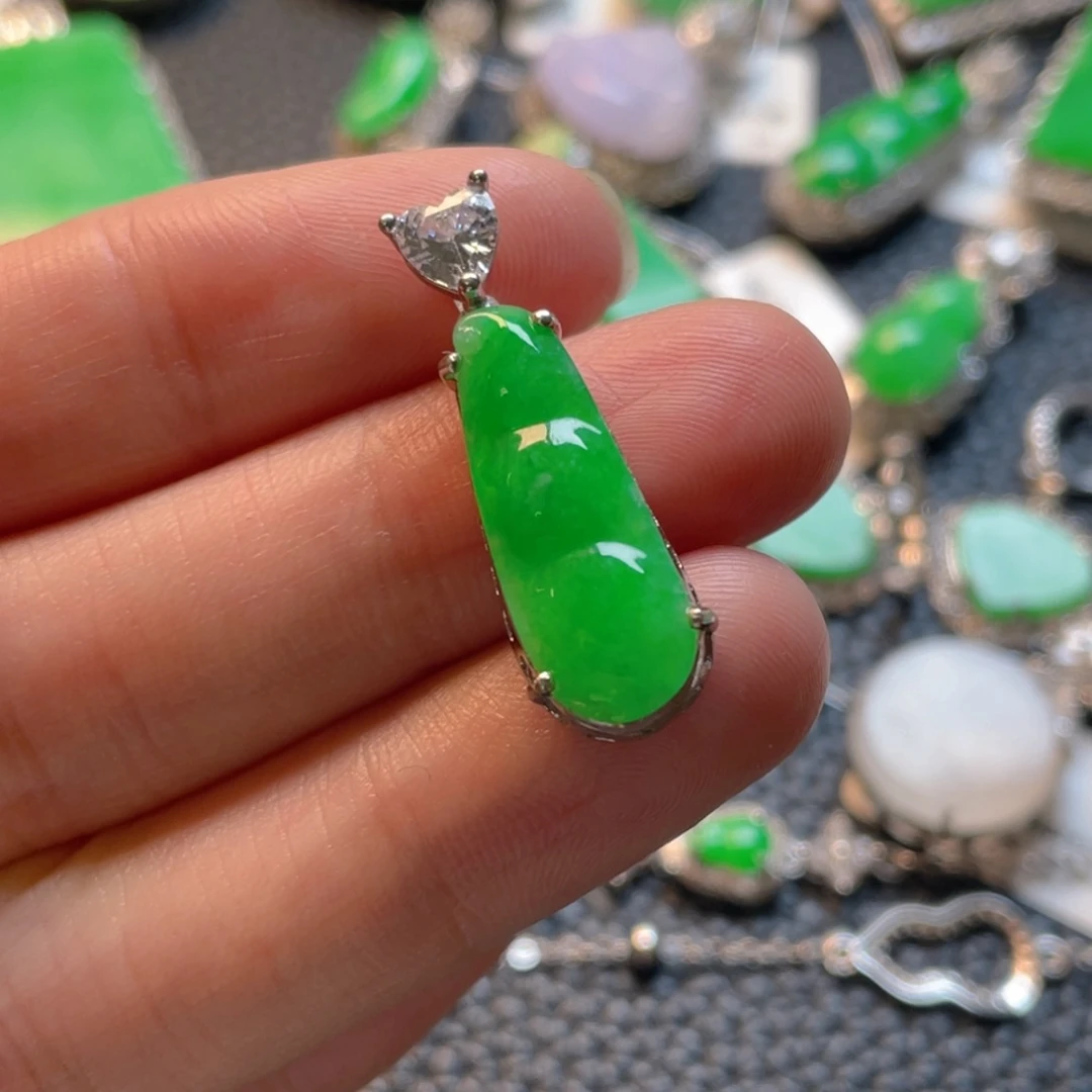 翡翠银S925镶嵌颈饰