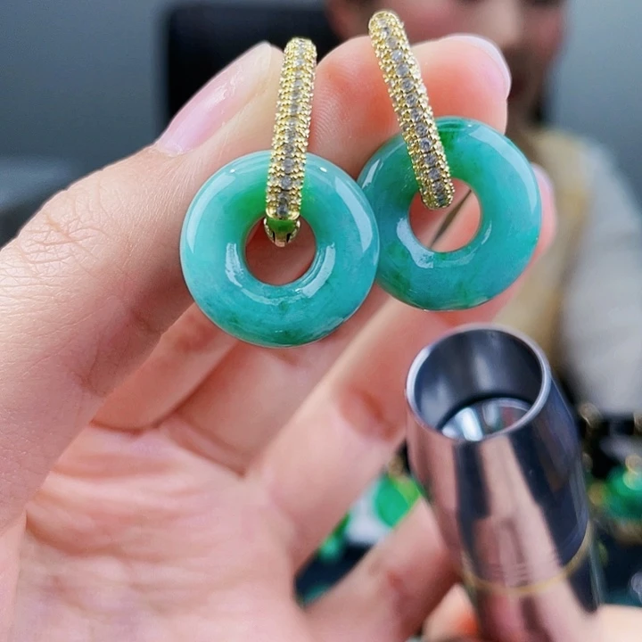 翡翠耳饰未镶嵌饰品