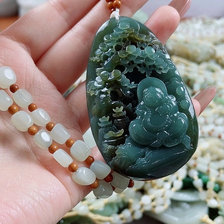 颈饰未镶嵌和田玉