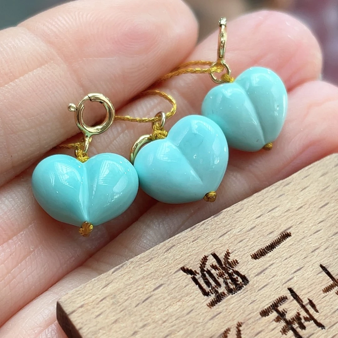 未镶嵌绿松石颈饰