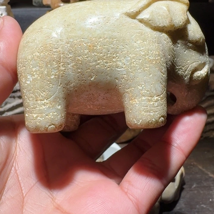 和田玉（糖玉）颈饰未镶嵌老*子