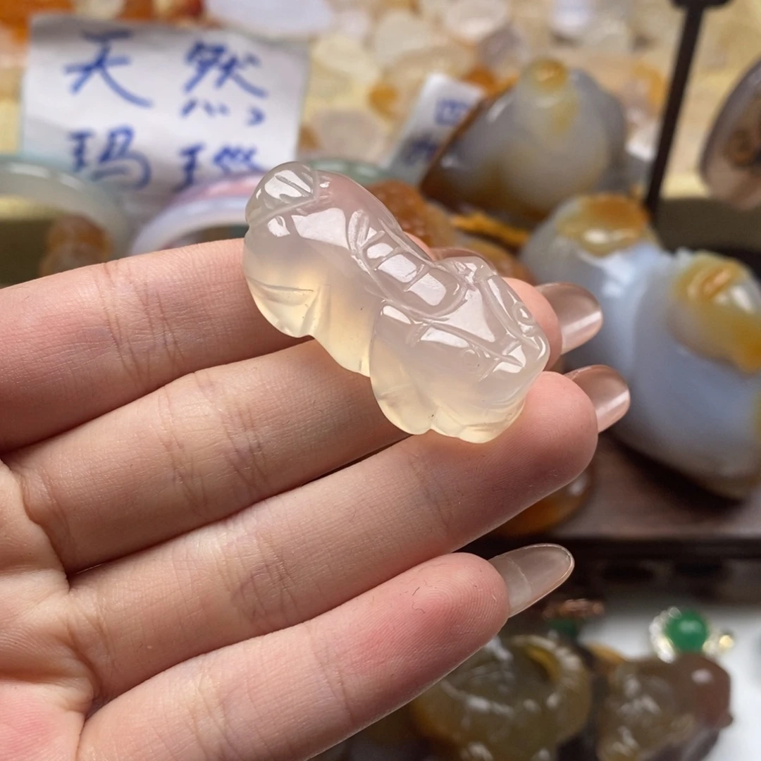 玛瑙/玉髓未镶嵌颈饰