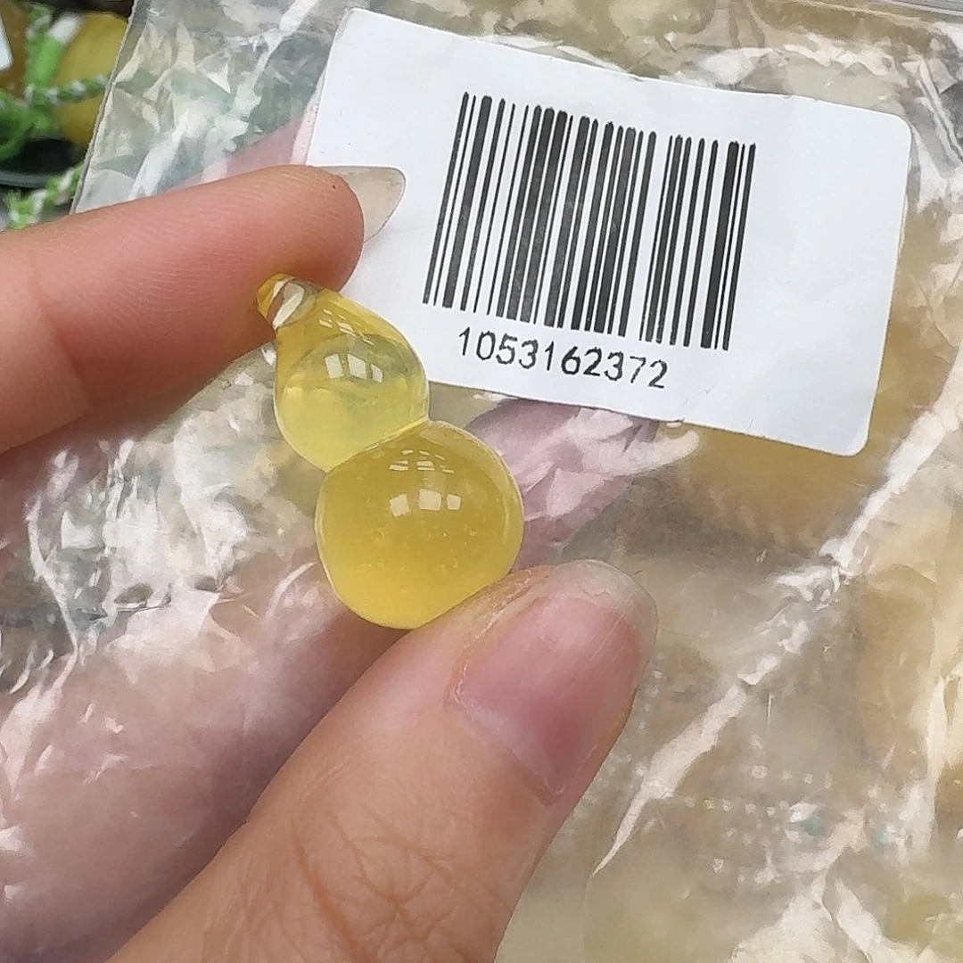 未镶嵌琥珀珠宝奇石