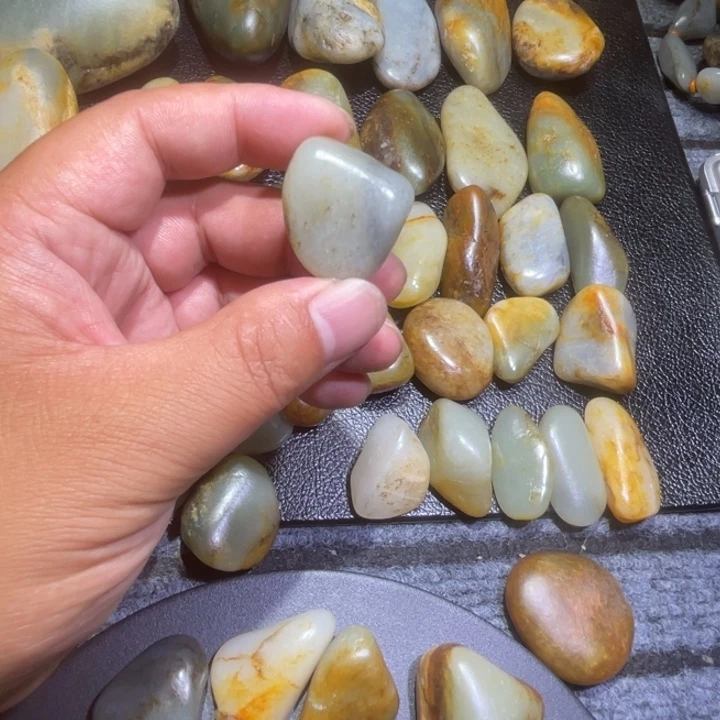 二***雷颈饰未镶嵌和田玉