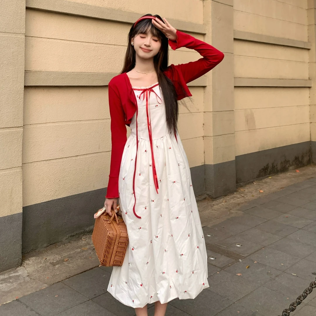 慕兔韩系白色收腰吊带长裙2025夏季新款搭亮眼红色针织衫两件套装