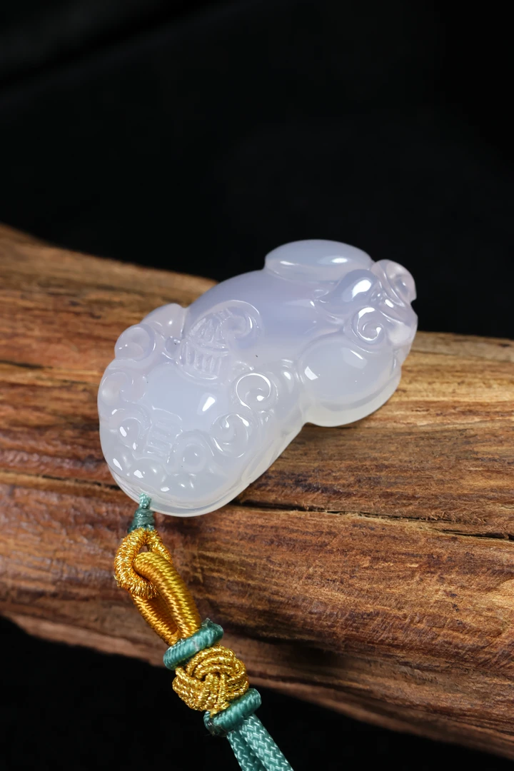 矿玉行-玛瑙白貔貅-YS243-新人福利-模板