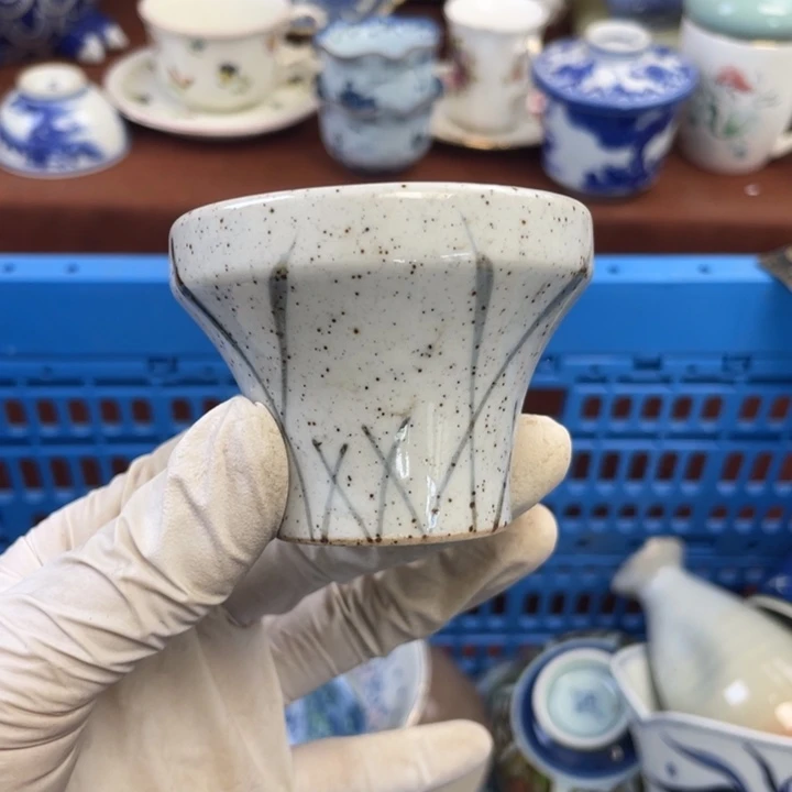 他家瓷器真美…开播了