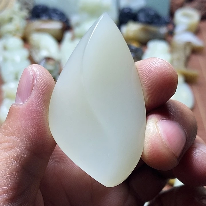 墨***扬和田玉未镶嵌挂件