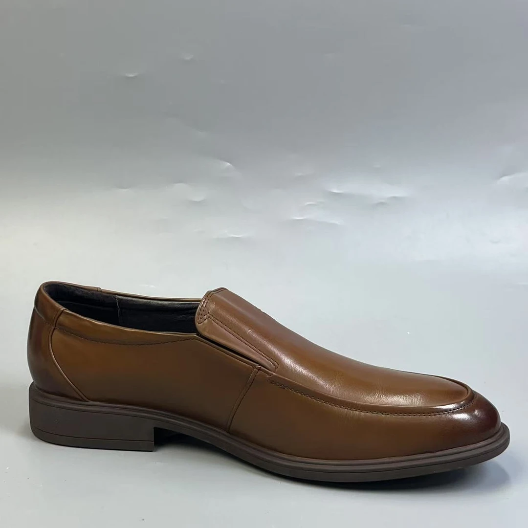 1005时尚百搭休闲透气男鞋