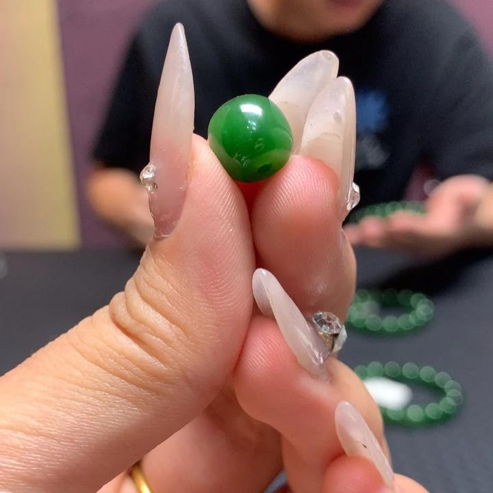 未镶嵌和田玉（碧玉）珠宝半成品