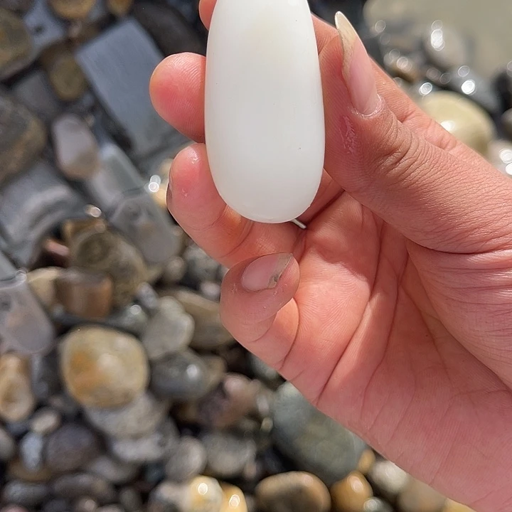 未镶嵌和田玉（糖玉）珠宝奇石