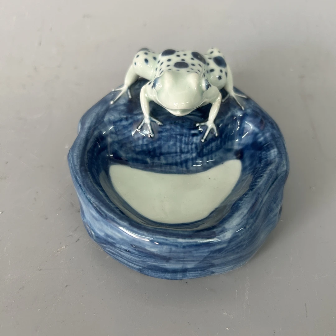 陶瓷 摆件 青蛙 笔洗