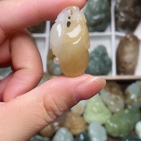 和田玉（糖玉）未镶嵌挂件