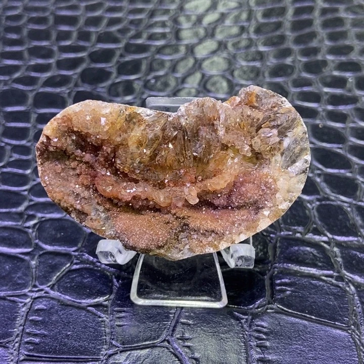 水晶珠宝半成品未镶嵌爱心