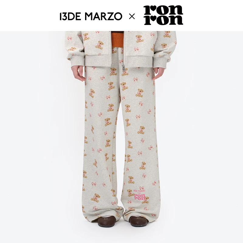 13DE MARZO x RONRON联名系列女士 时尚休闲满印卫裤专柜同款