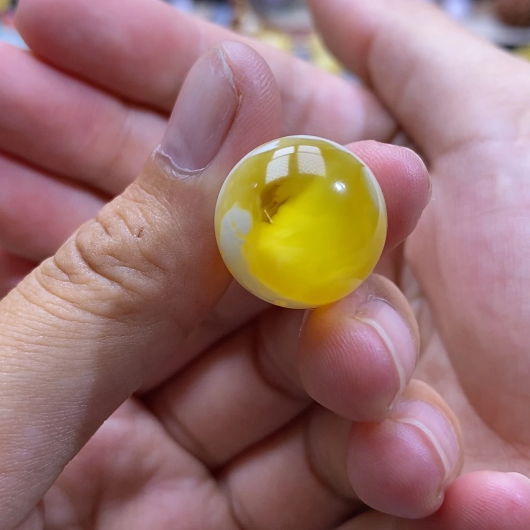 未镶嵌琥珀珠宝奇石18.3