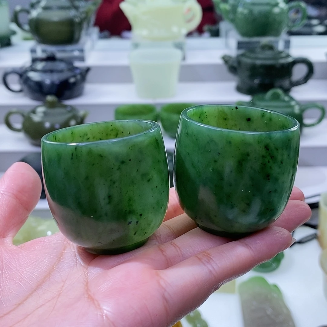 和田玉未镶嵌挂件杯子