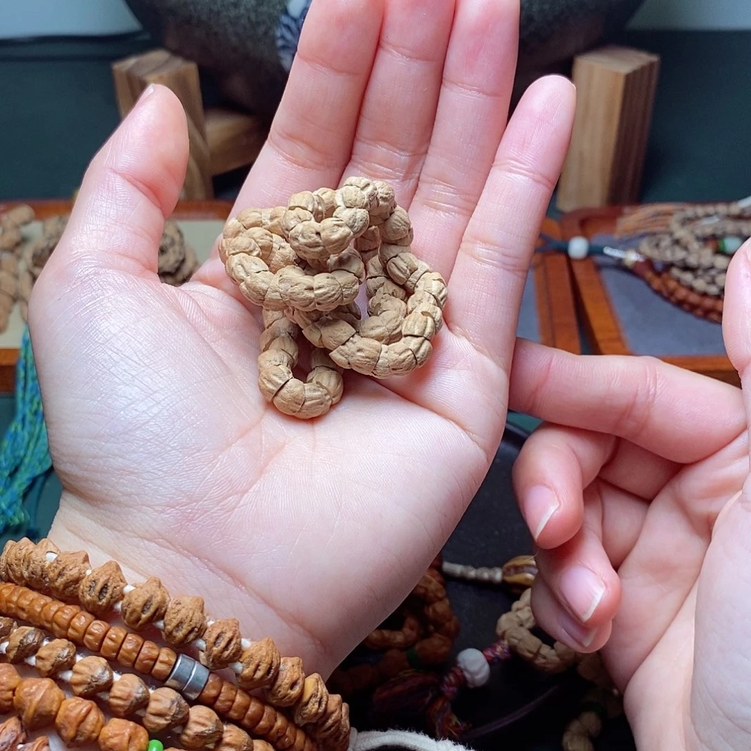 柏香籽/百香籽吊坠129.9