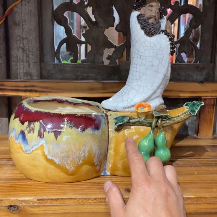 *****石湾公仔衬托盆景