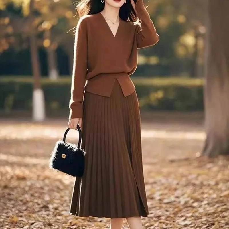 哥弟阿玛施正欧美风时尚套装美拉德棕色针织衫百褶半身裙两件套