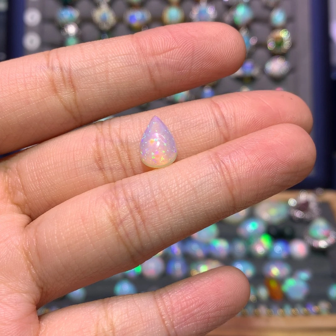 银S925镶嵌欧泊戒指玉*粒