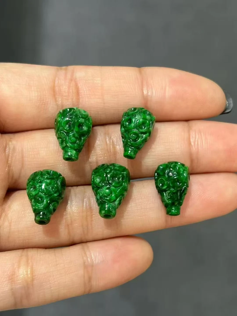 翡翠干青三通配件zx多样性发其一
