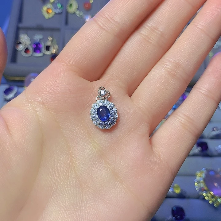 蓝宝石吊坠(赠链)银S925镶嵌佐**爱