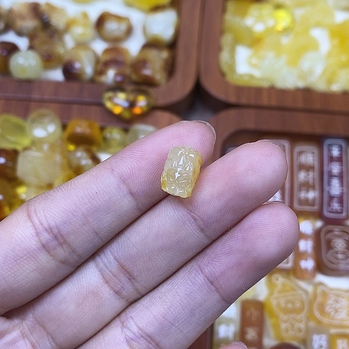 橄榄核吊坠小貔貅98