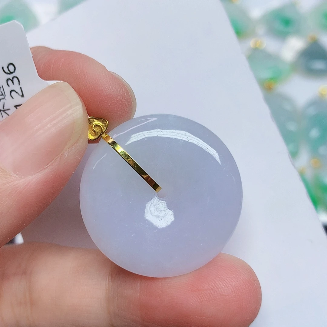 翡翠18K金镶嵌颈饰4567777