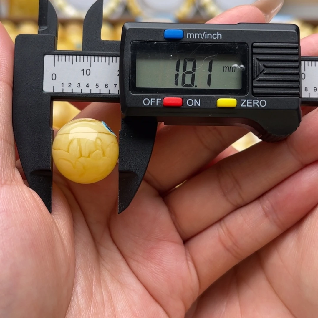 琥珀未镶嵌裸石蜜蜡圆珠笑