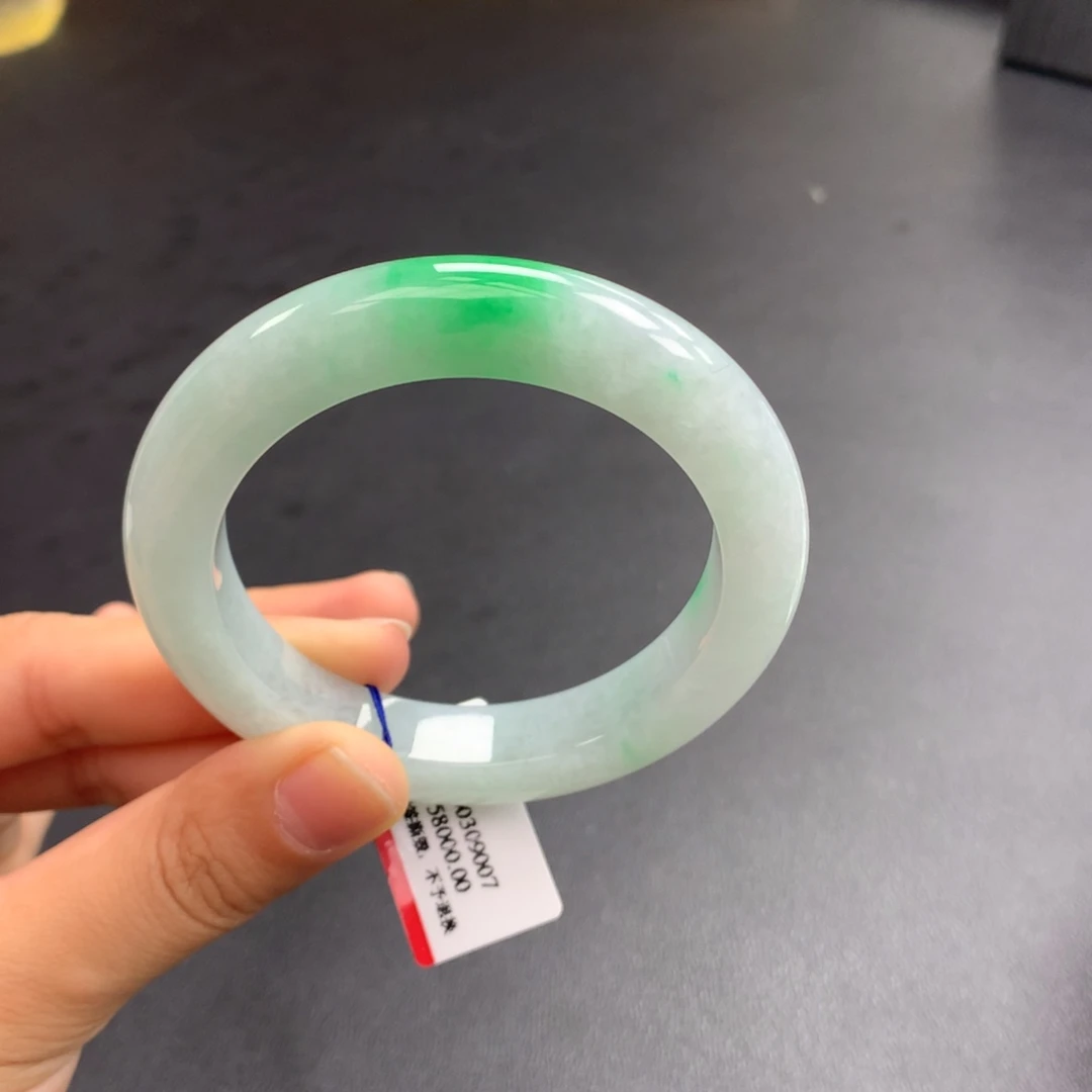 翡翠手镯未镶嵌57白底青