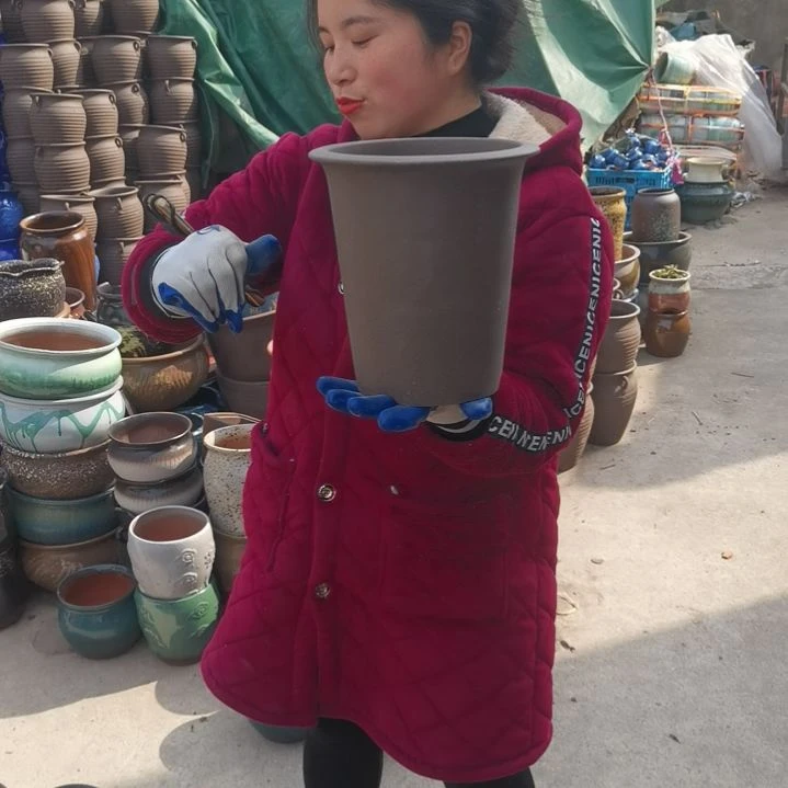 红陶瑕疵一个盆子。。。