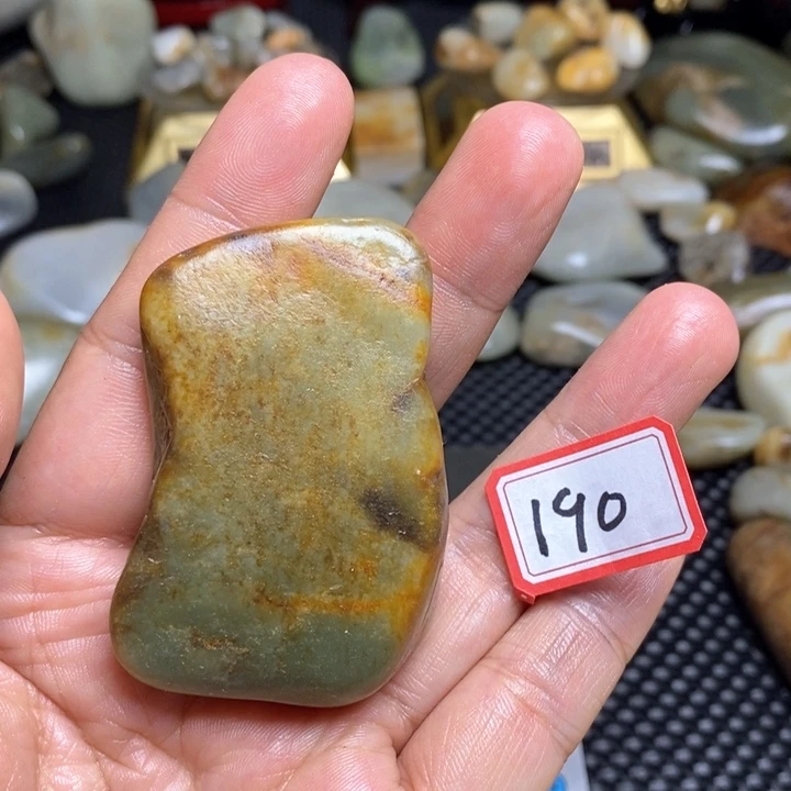 未镶嵌和田玉把件190