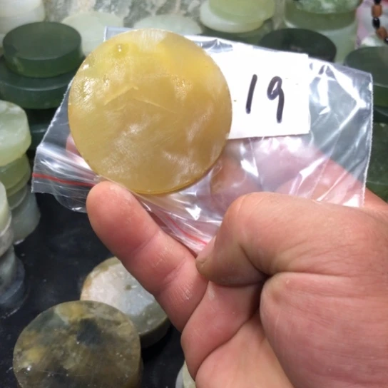 蛇纹石玉天然岫玉半成品手镯心未镶嵌