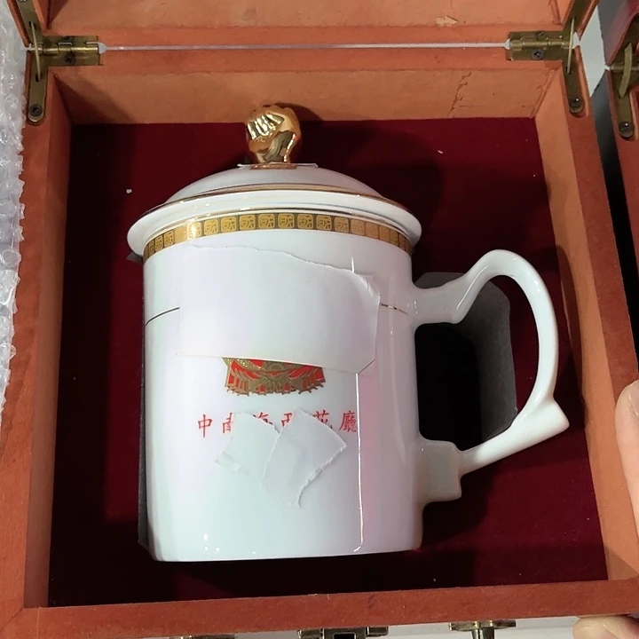 瓷片/////景德镇陶瓷杯子。