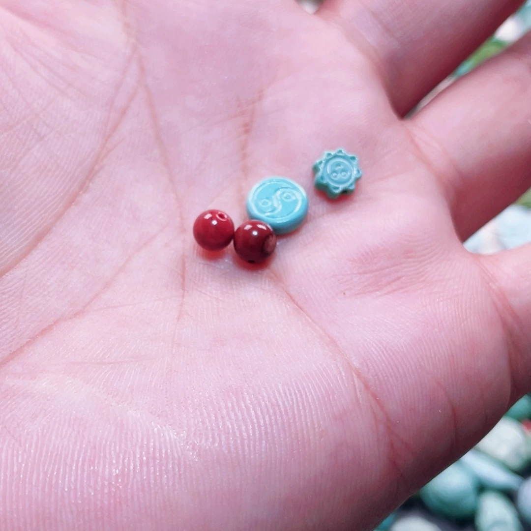 有****南红玛瑙配饰未镶嵌