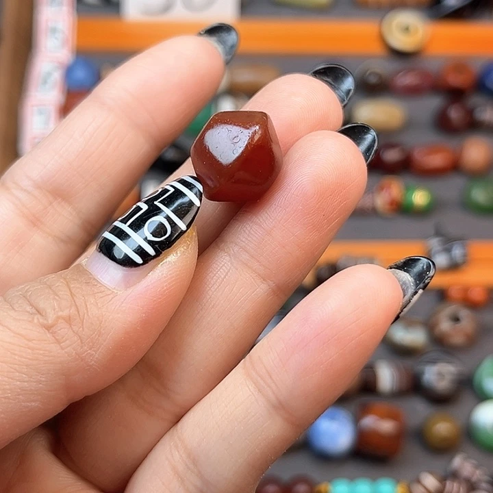 玛瑙/玉髓珠宝半成品未镶嵌小*?