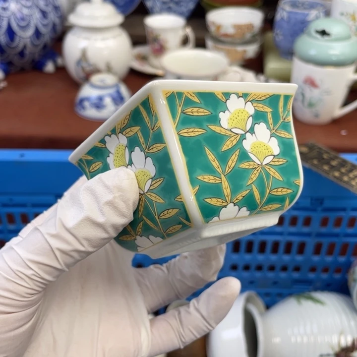 他家瓷器真美…开播了