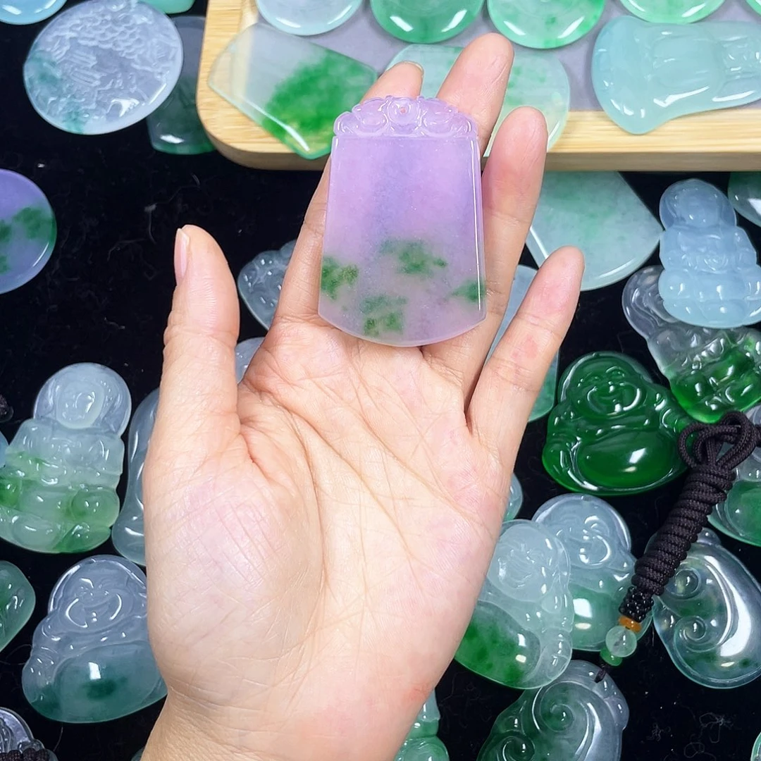 婷****翡翠未镶嵌颈饰吊坠