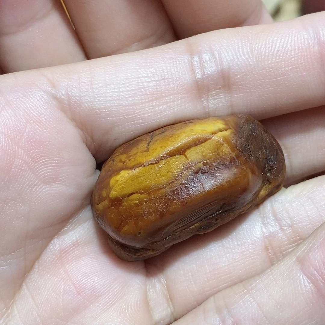 定制琥珀蜜蜡原石