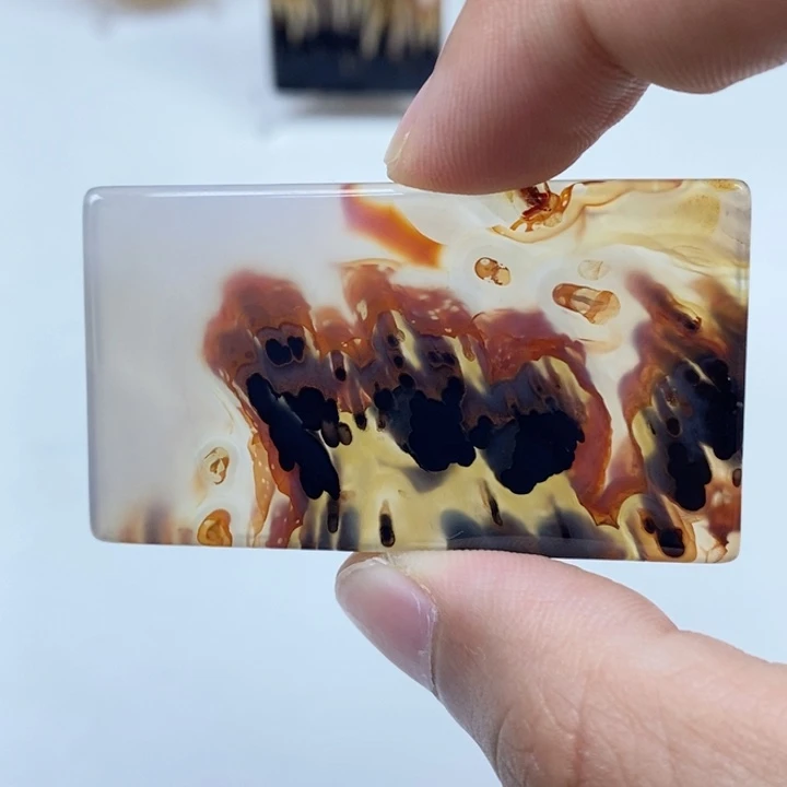 玛瑙/玉髓未镶嵌珠宝半成品