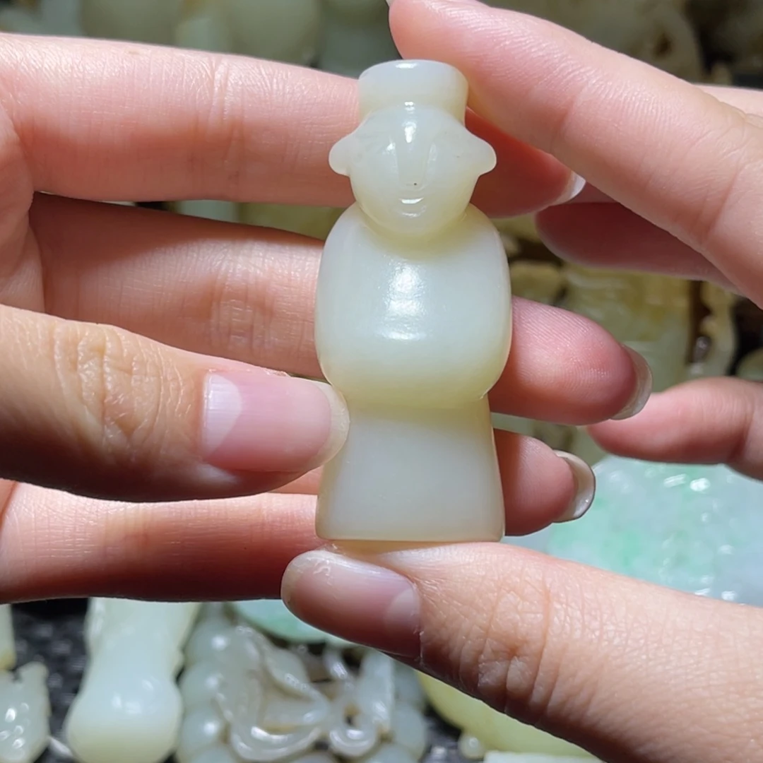 未镶嵌和田玉（糖玉）挂件
