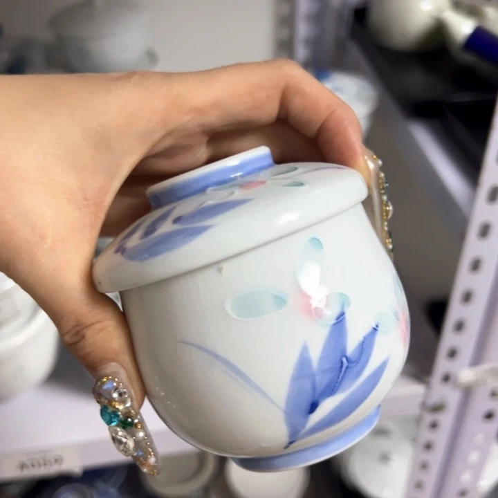 盖碗瓷器直播放漏中